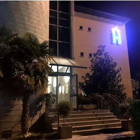 Mini Hotel-3
